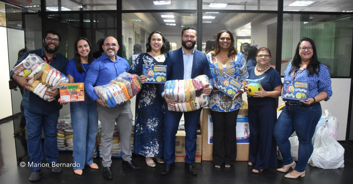 Sindsemp-AM doa cestas básicas e kits de higiene na ação Amigo Solidário 2022