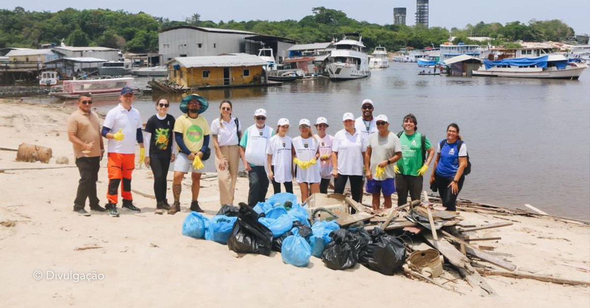 Embaixadora da Suécia participa de ação ambiental em igarapé de Manaus
